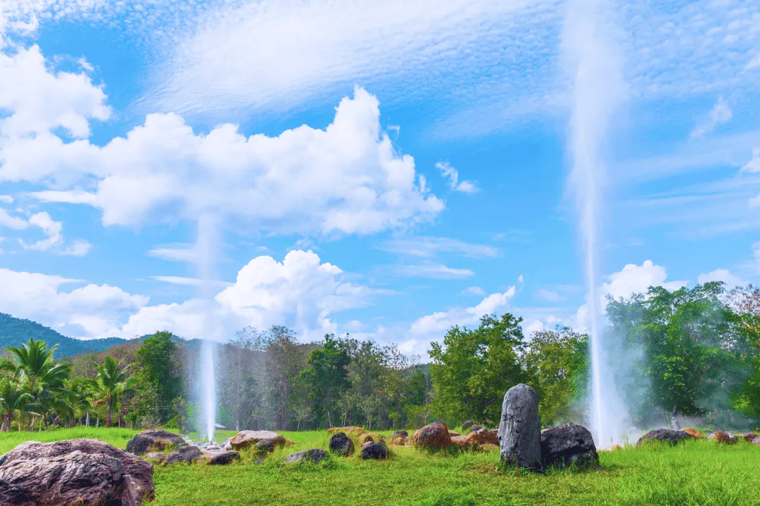 Горячие источники Сан Камфаенг