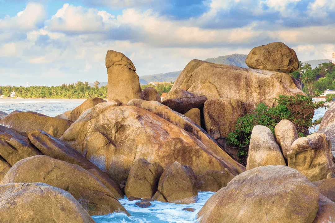 Камни Бабушка и Дедушка