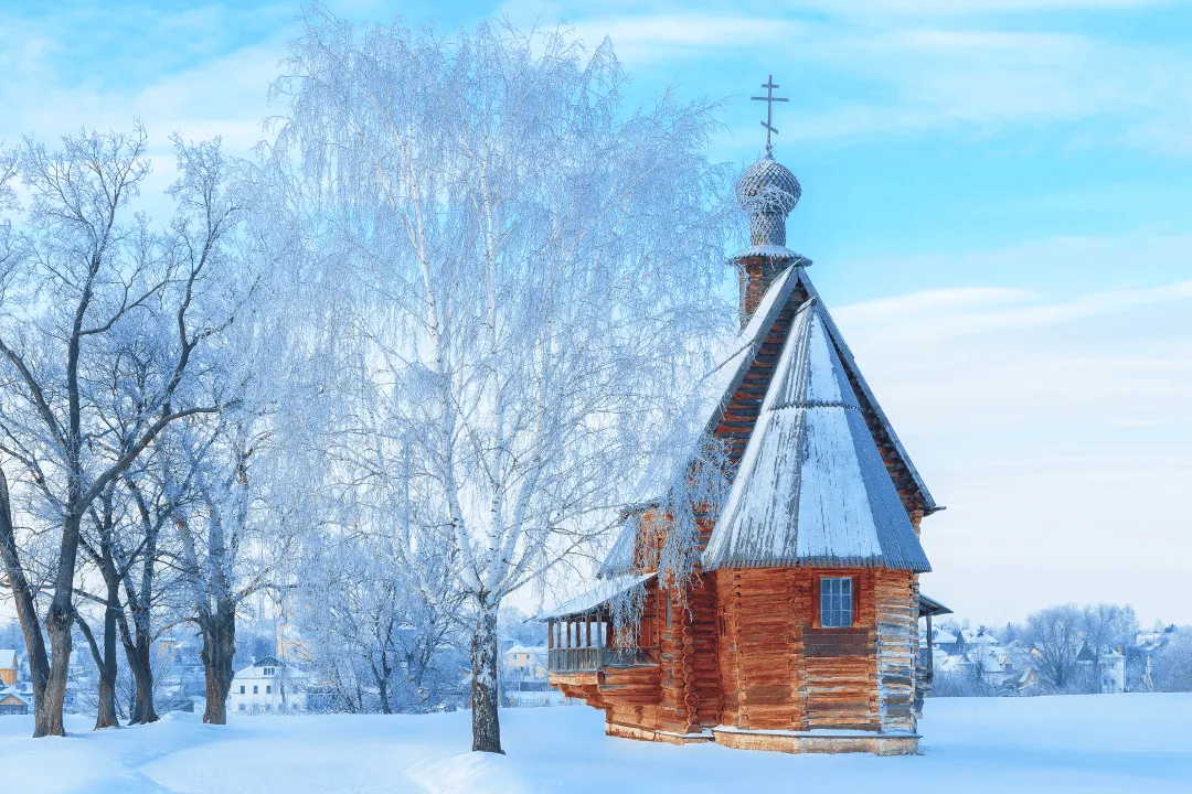 Церковь в снегу