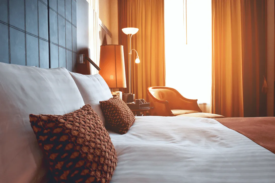 Кровать в отеле