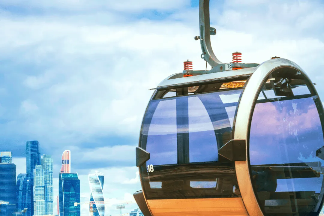 Фуникулер над городом