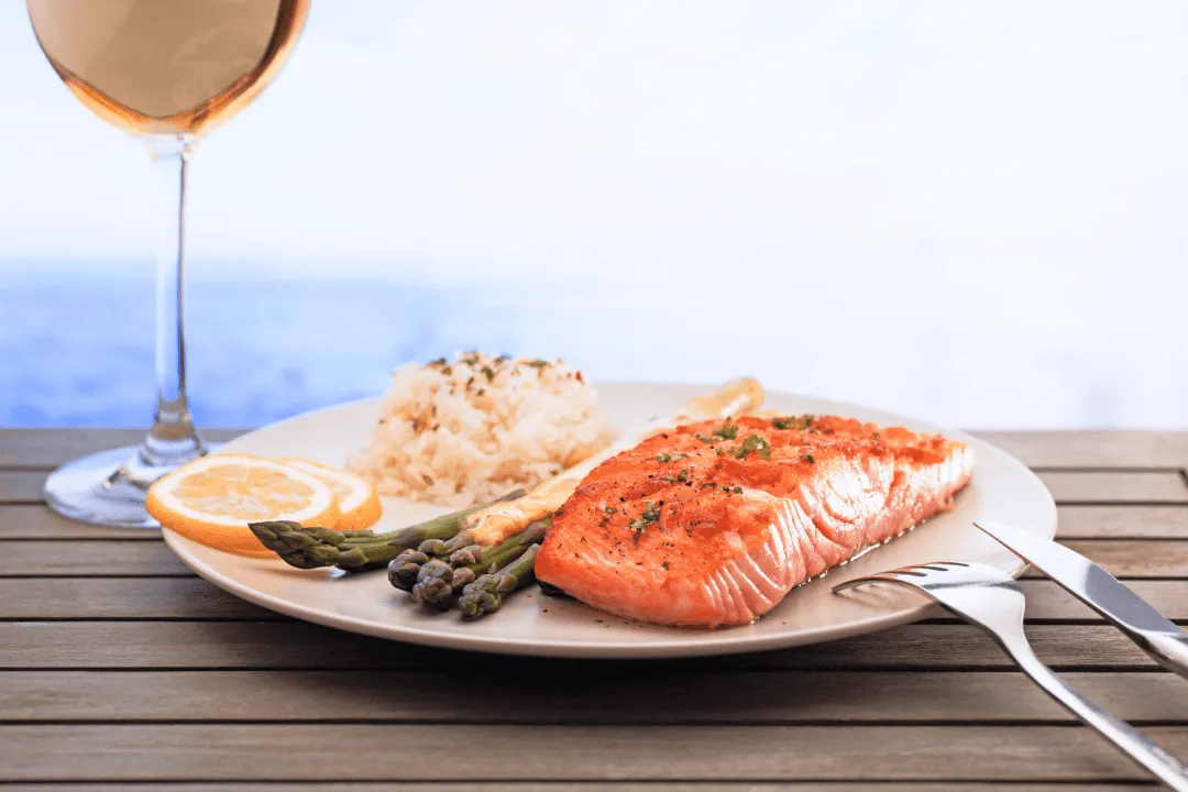 Блюдо с рыбой