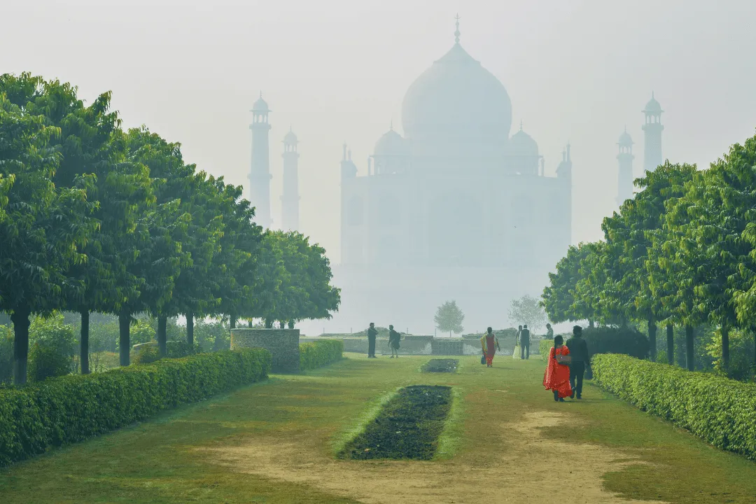 Парк перед Тадж-Махалом