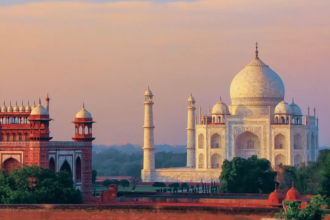 Тадж-Махал на закате