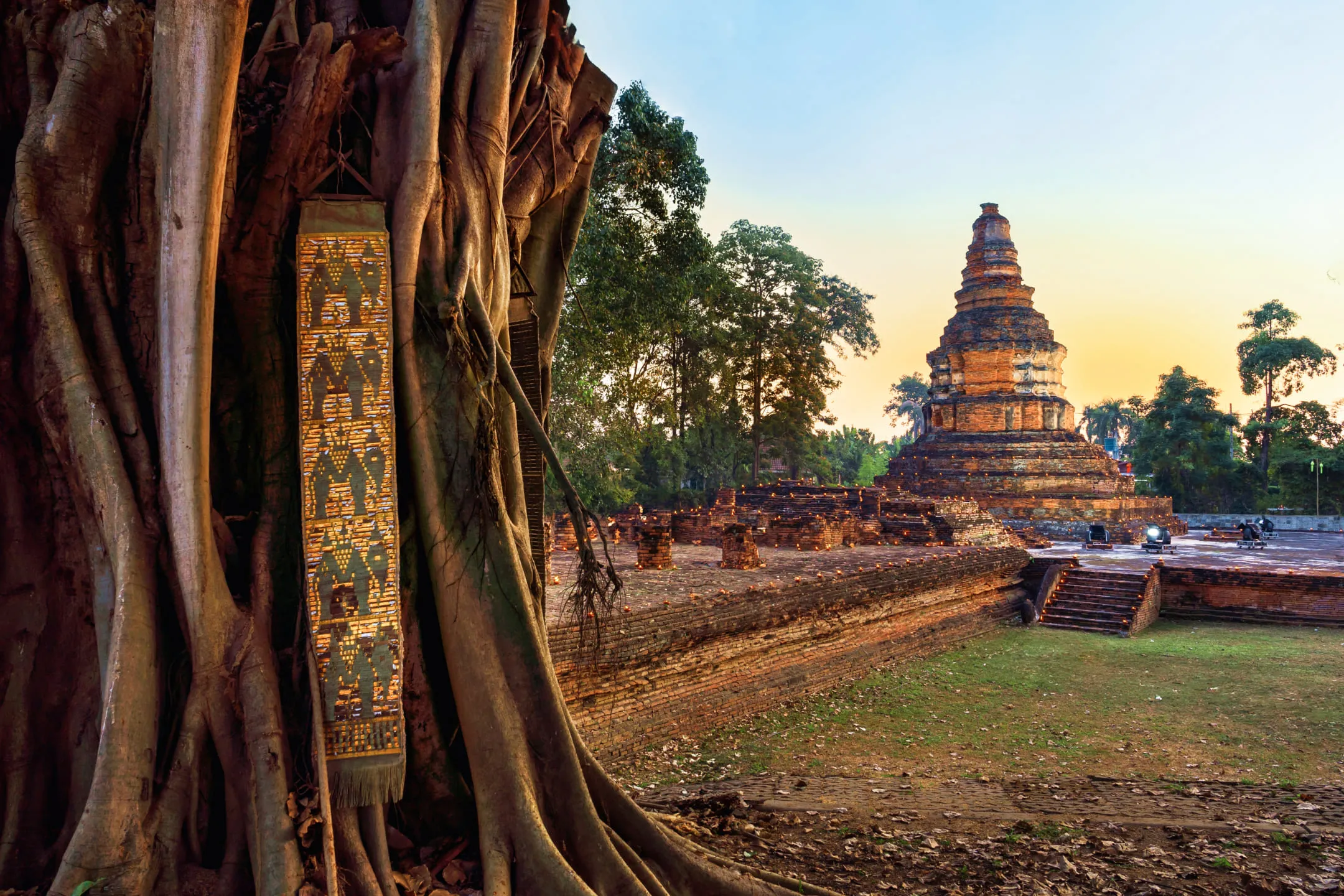 Вианг Кум Кам