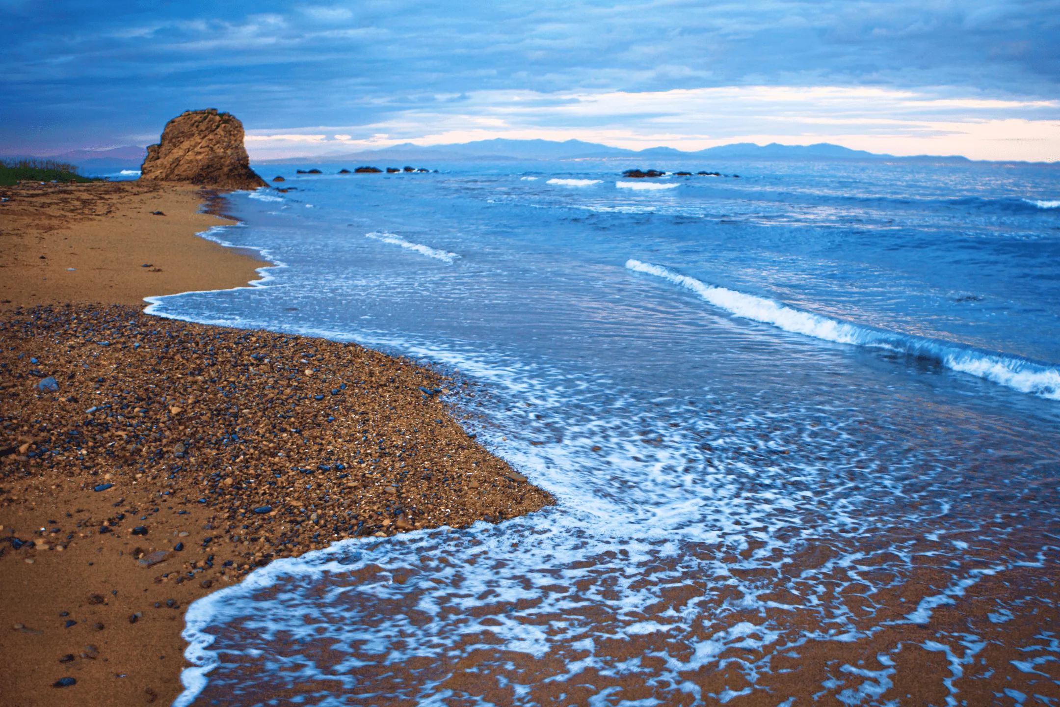 Светящиеся волны Японского моря