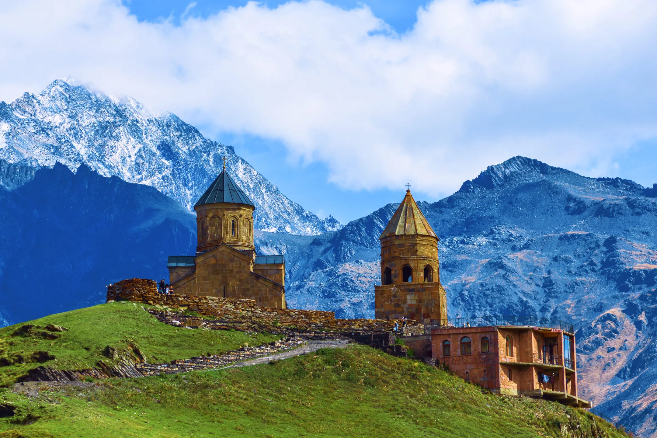 Церковь в горах