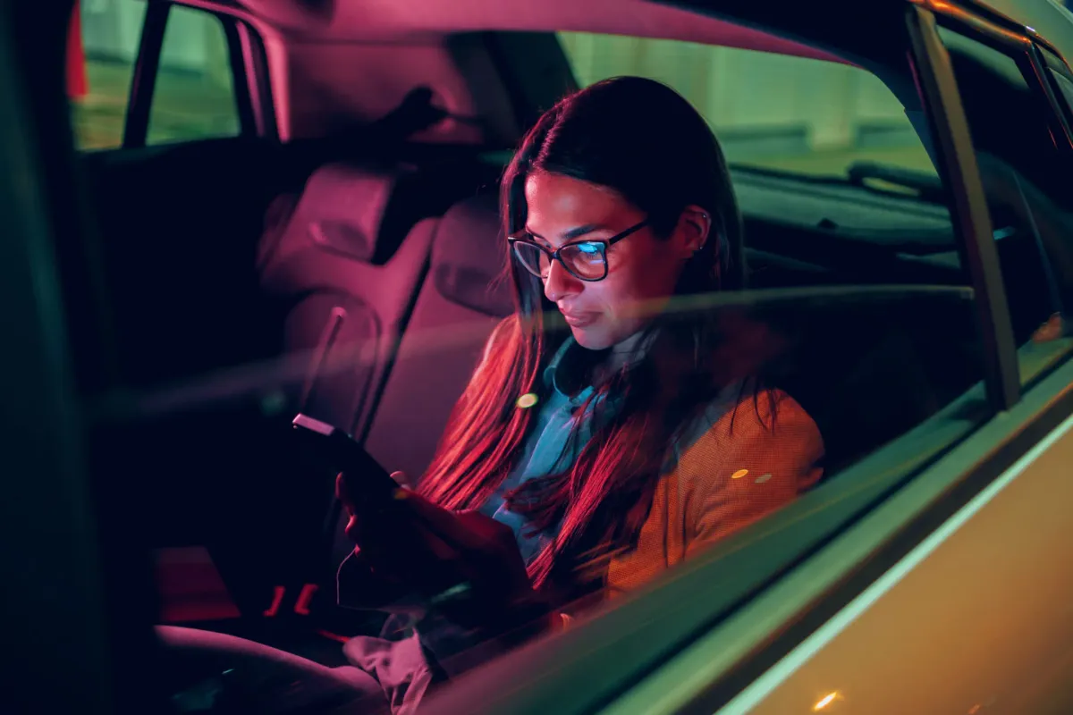 Девушка в машине