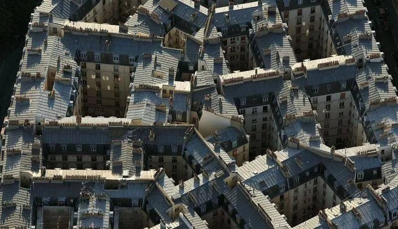 внутренний дворик здания Париж