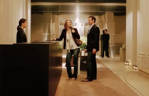 как вести себя в отеле