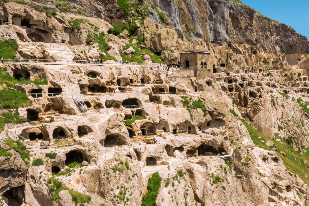Пещерный город Вардиза