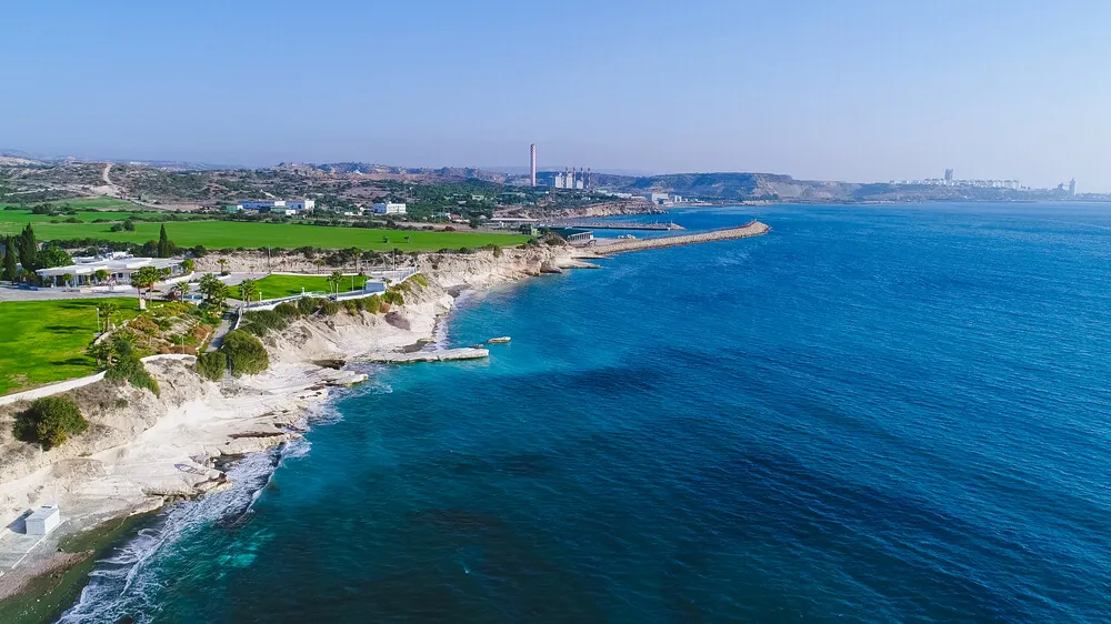 Губернаторский пляж