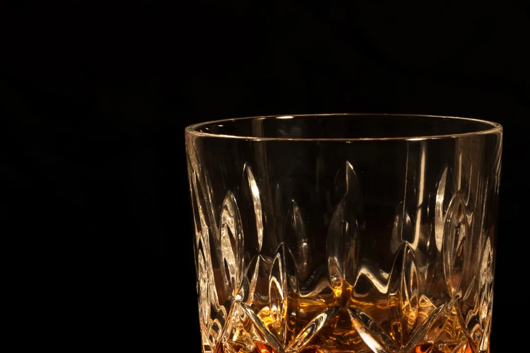 Провоз алкоголя в самолете*