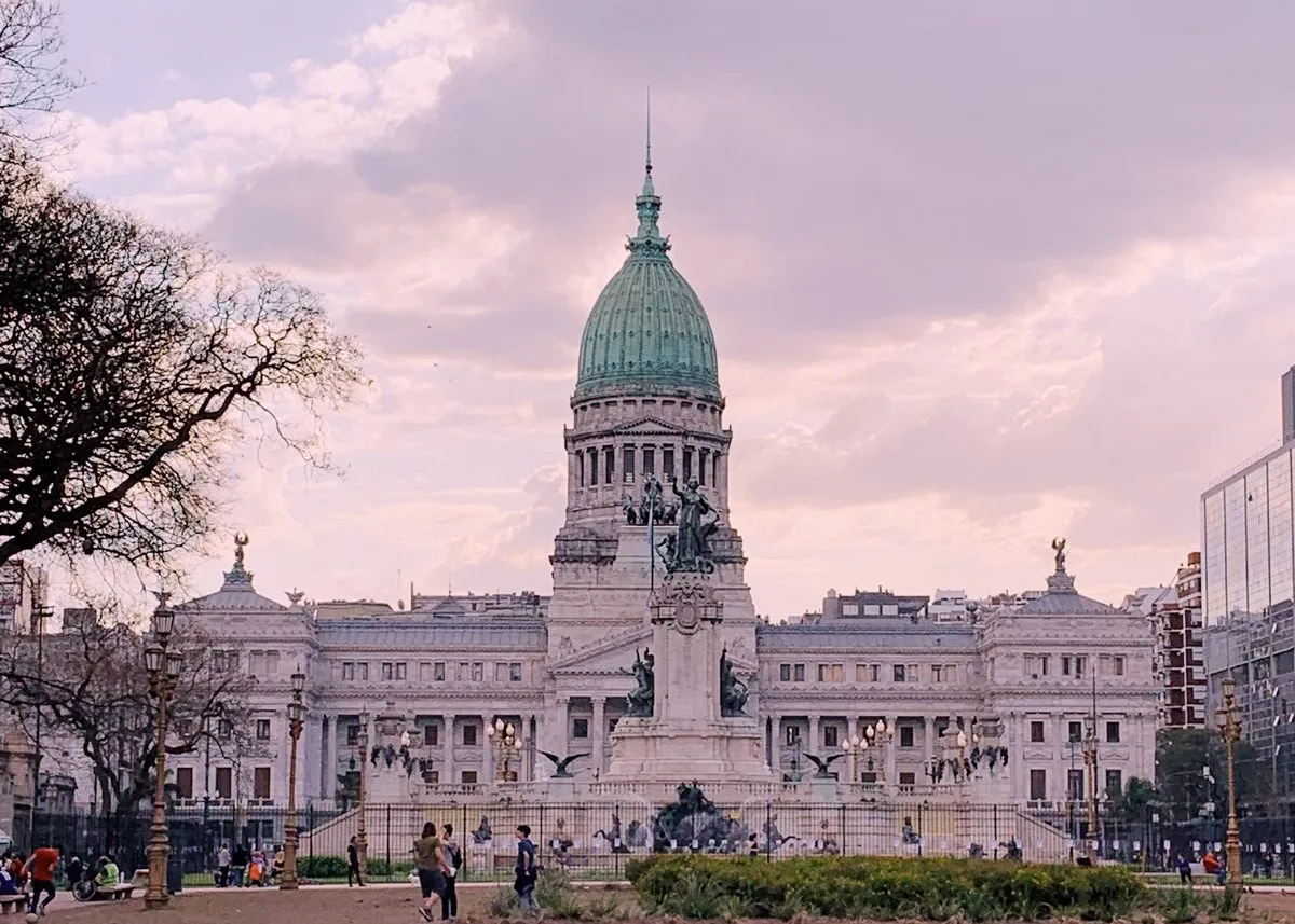 Площадь перед главным городским зданием