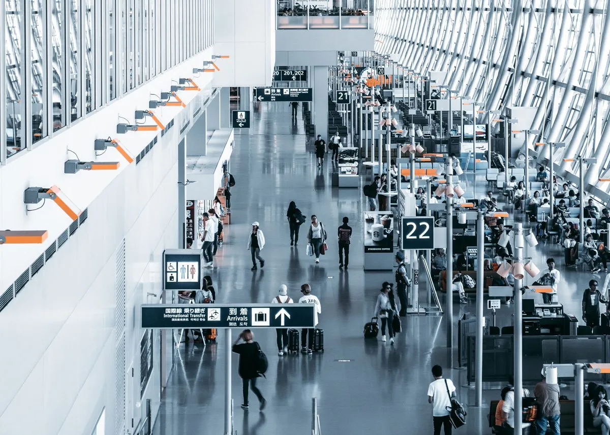 Стойки регистрации в аэропорту