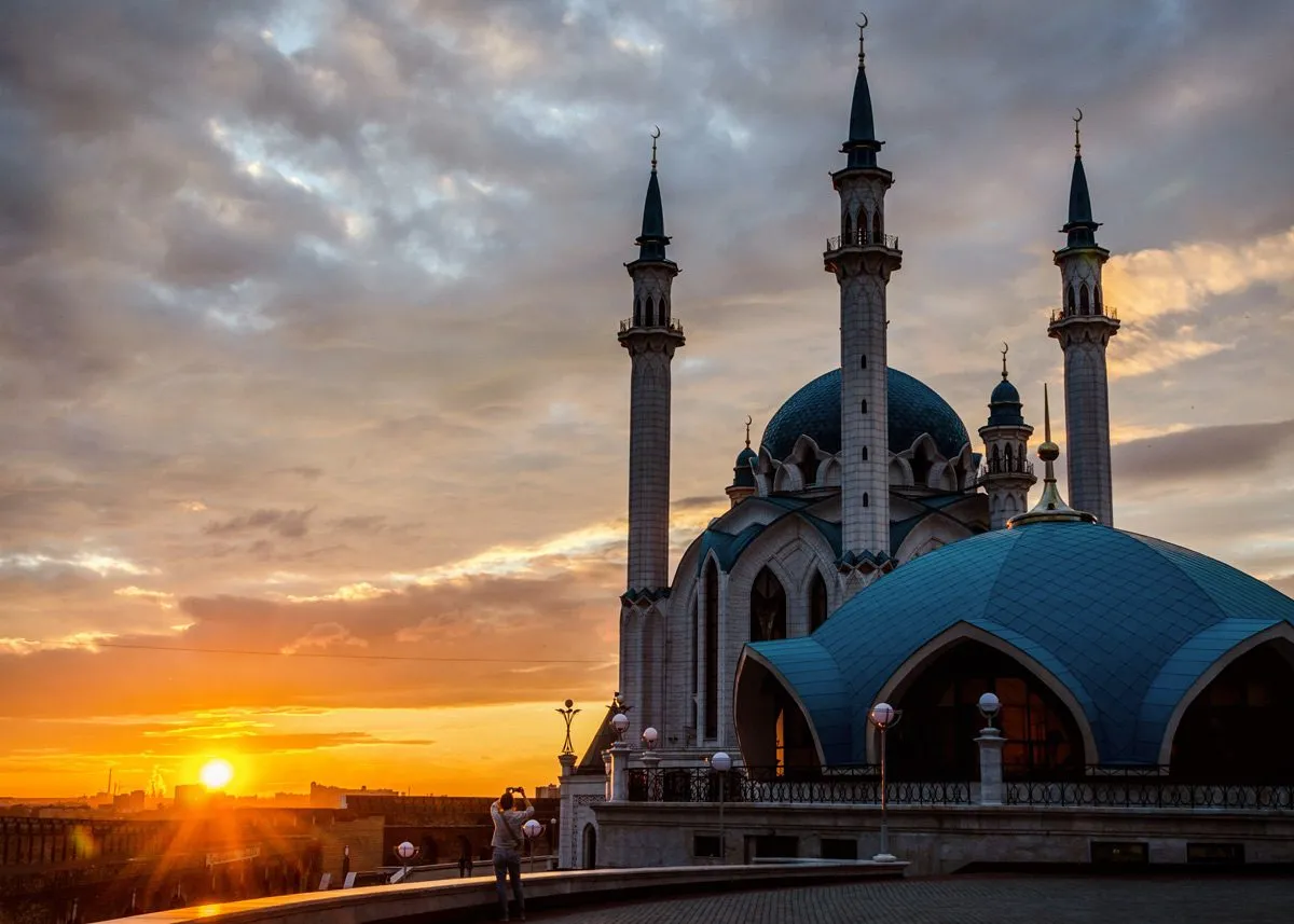 Казанский кремль в лучах закатного солнца