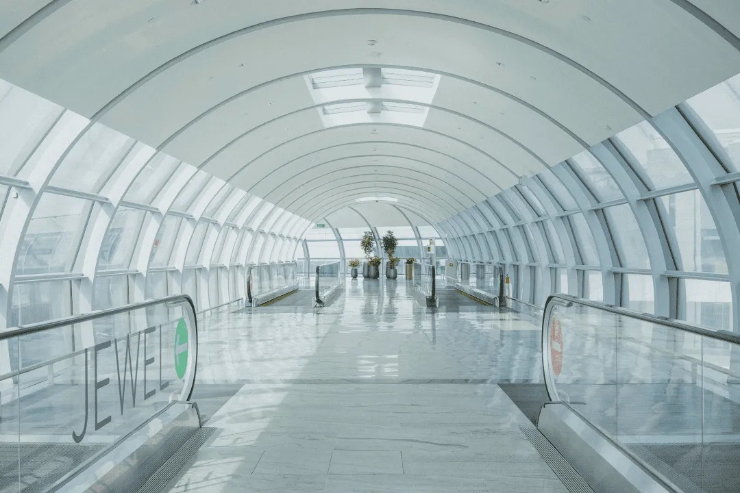 Аэропорт Чанги: сад, бассейн и бабочки